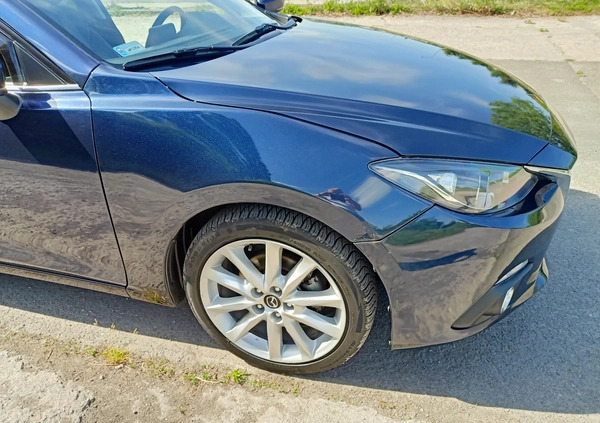 Mazda 3 cena 57900 przebieg: 80778, rok produkcji 2017 z Piaseczno małe 191